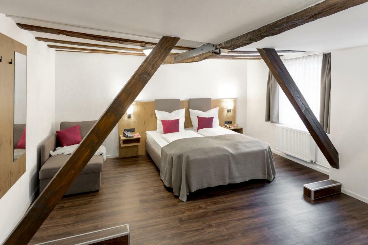 Hotel & Restaurant Lamm Mosbach  Exterior photo