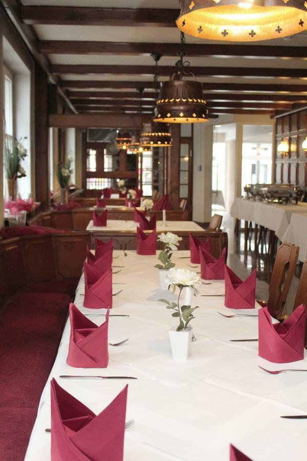 Hotel & Restaurant Lamm Mosbach  Exterior photo
